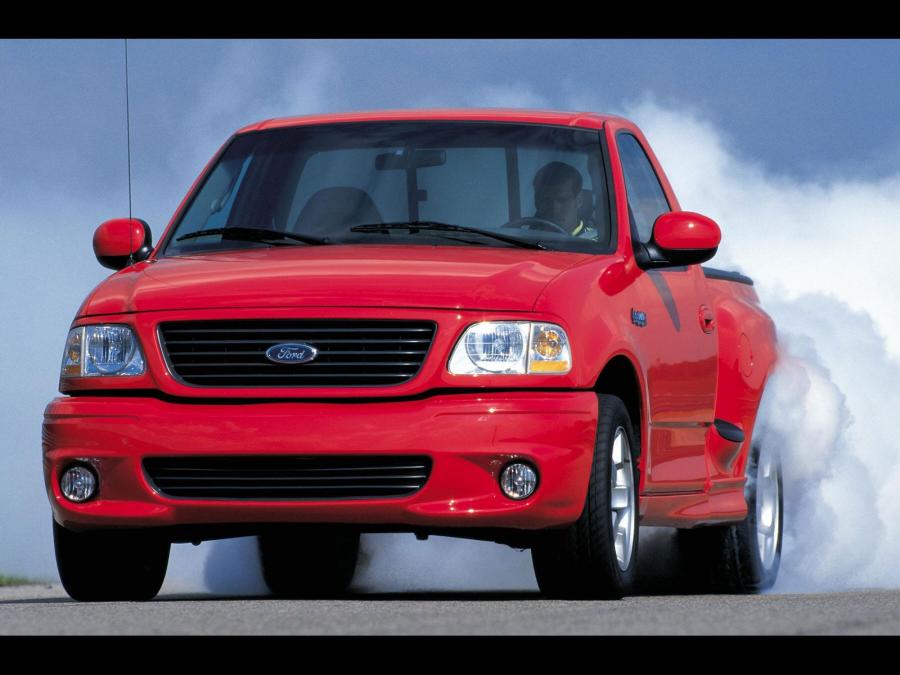  Ford F-150 SVT Lightning 2001 года  (фото 11 из 33)